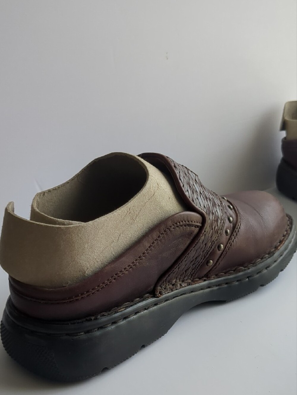 Women’s Double H Boots Brown Leather Slip-On Mules Clogs Western Stud Detail - Picture 11 of 16